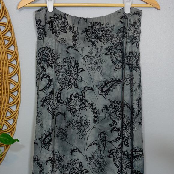 Vtg Black Sheer Floral Skirt Asymmetrical Hem Goth Fairycore 1X | True Winter - Picture 4 of 6